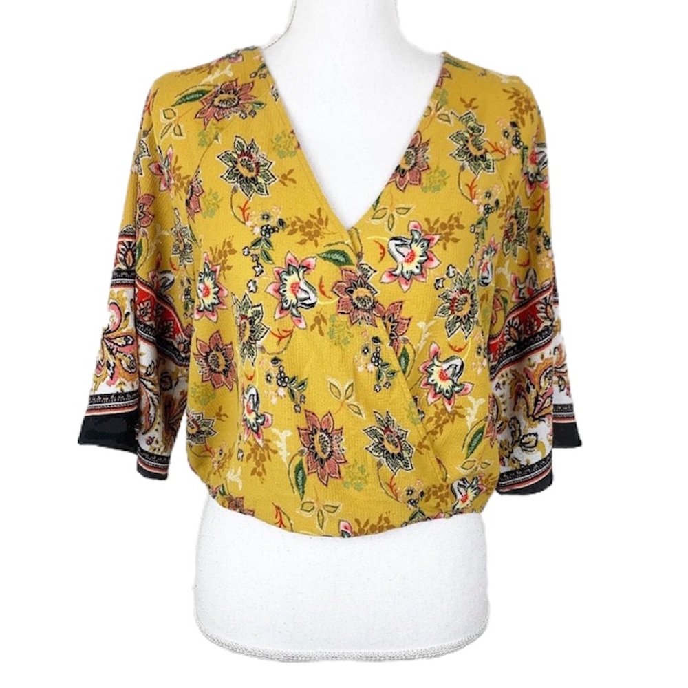 Crescent & Willough Blouse Women Small Yellow Cropped Surplice Kimono Sleeve Top